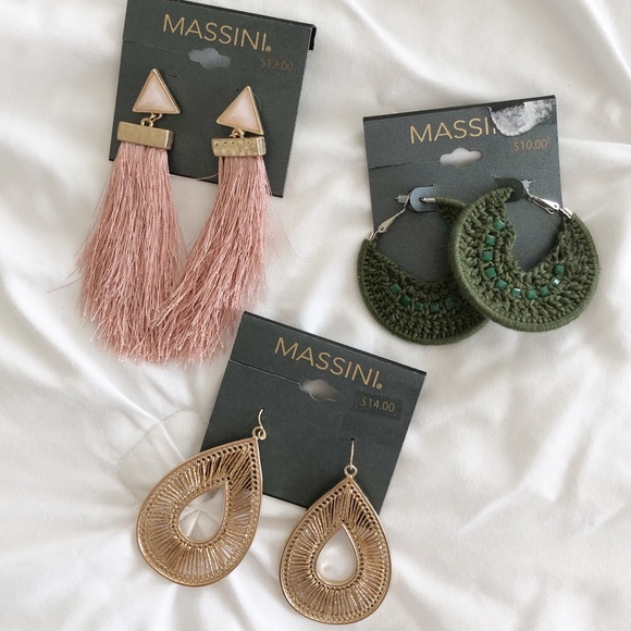 Jewelry - Earring Bundle
